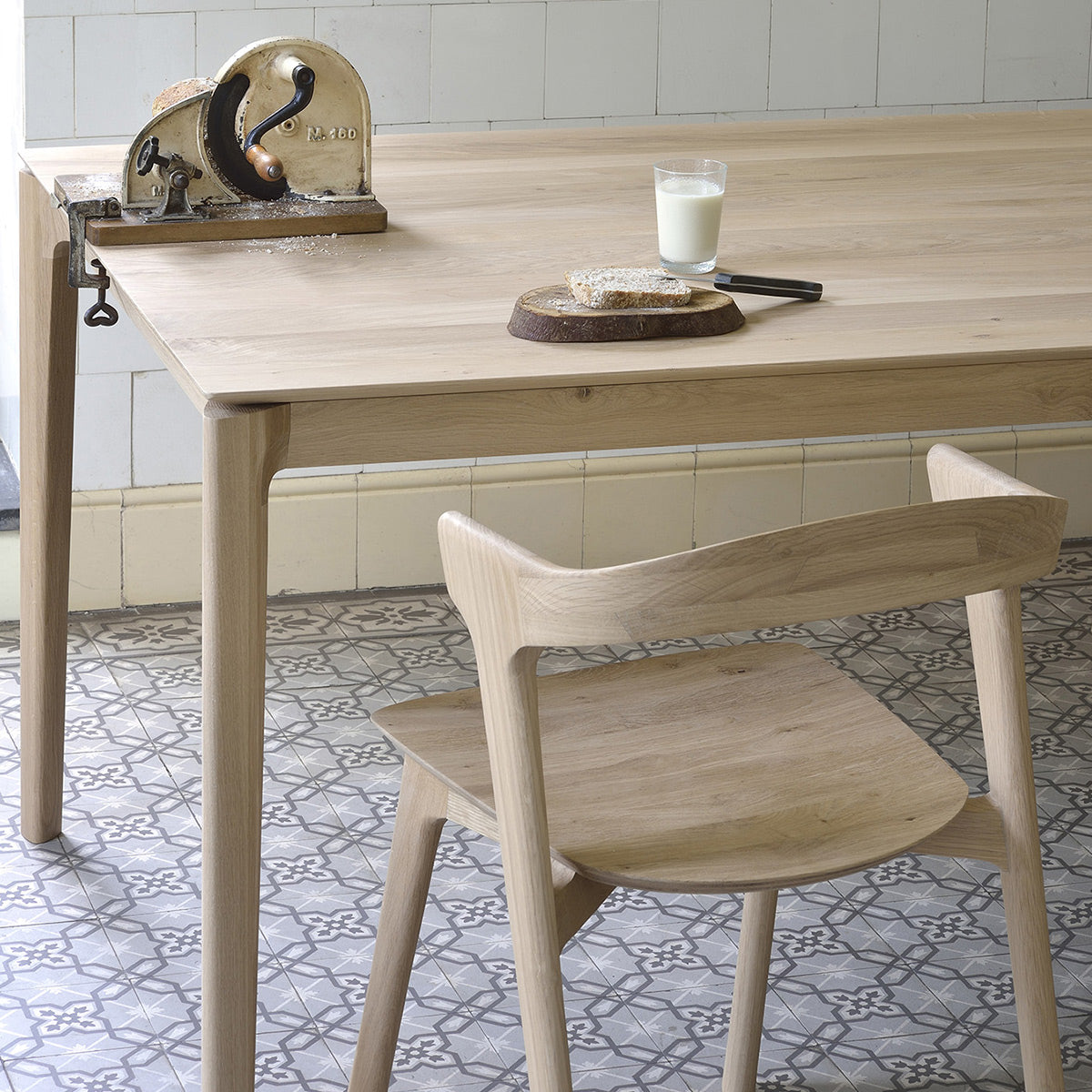 Chaise Bok en chêne 7